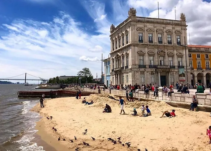 Designer Loft With Balcony In Historic Baixa شقة Lisboa