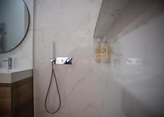 Designer Loft With Balcony In Historic Baixa * Lisboa