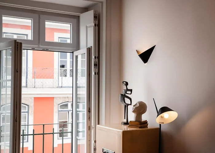 شقة Designer Loft With Balcony In Historic Baixa *